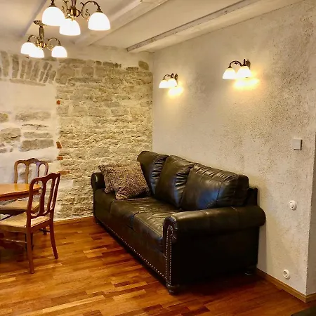 Kohtu Cozy Διαμέρισμα *