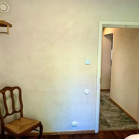 Kohtu Cozy דירה