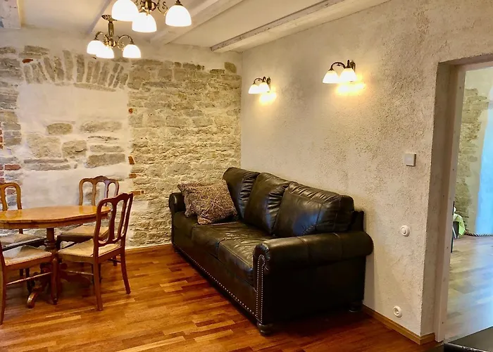 Kohtu Cozy Apartament *